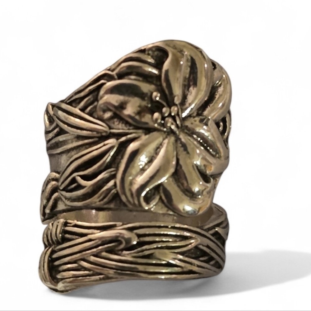 Vintage Lily Floral Spoon Ring Size 6 | Silver Plated Wrap Style | Good